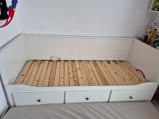 Cama Diván Blanca Madera con Cajones y colchón.