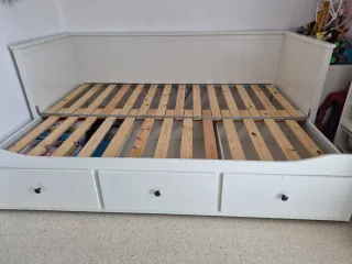 Cama Diván Blanca Madera con Cajones y colchón.