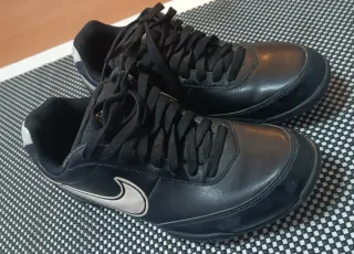 Zapatillas Nike Negras y Blancas