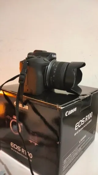 Canon EOS R100 Fotocamera Mirrorless