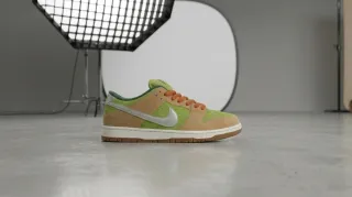 Zapatillas Nike Marrones y Verdes