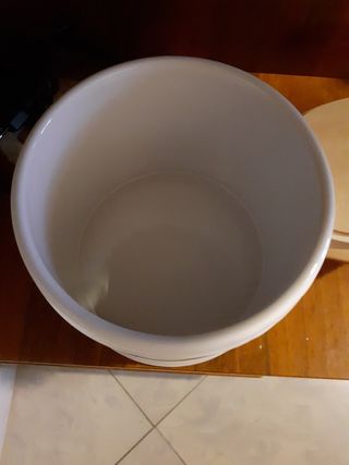 Biscottiera in ceramica