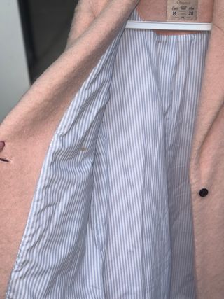 Abrigo rosa claro Pull&Bear talla M