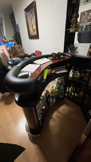 Mueble Bar Esquinero con Barra