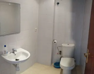 Alquilo local comercial 55m2