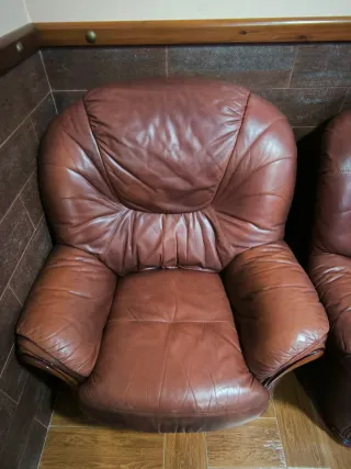 Conjunto sofá piel auténtica vintage – impecable