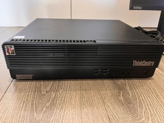 OPORTUNIDAD PC Completo + Monitor Lenovo a estreno