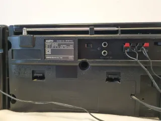 SANYO MW171L Radio Cassette.