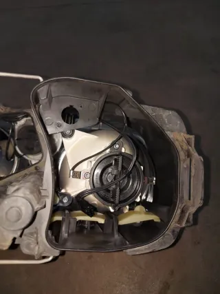 Faros Volkswagen Caddy