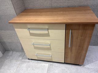 Mueble auxiliar madera beige y marrón