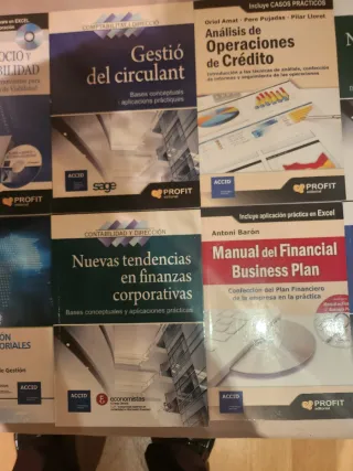Libros de finanzas/ empresariales/ economía (4'5€)