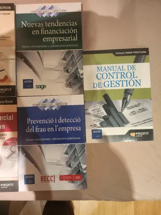 Libros de finanzas/ empresariales/ economía (4'5€)