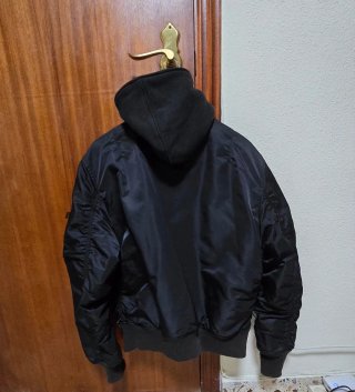 Chaqueta Alpha Industries Negra Talla L