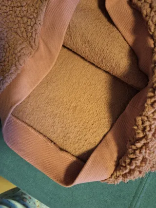 Bata niña talla 15 / 16 años equivalente a una M