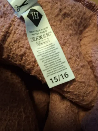 Bata niña talla 15 / 16 años equivalente a una M