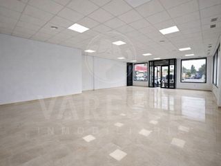 Local comercial en alquiler en Gines