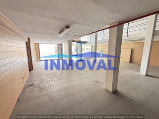 Local comercial en alquiler en Valdepeñas