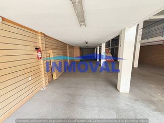 Local comercial en alquiler en Valdepeñas