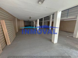 Local comercial en alquiler en Valdepeñas