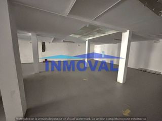 Local comercial en alquiler en Valdepeñas