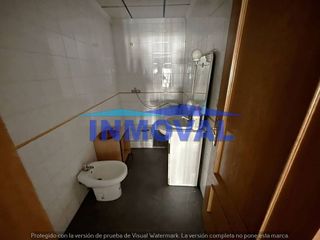 Local comercial en alquiler en Valdepeñas