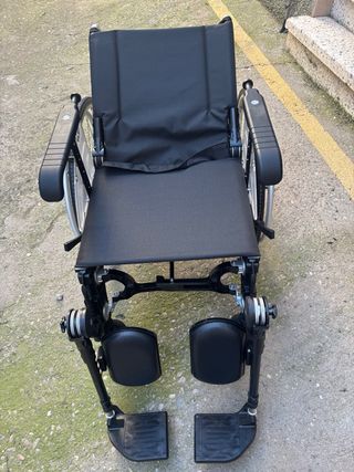 Silla de ruedas (nueva)