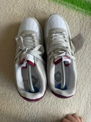 Zapatillas Nike Air Force 1 Beige/Rojo