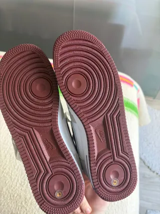 Zapatillas Nike Air Force 1 Beige/Rojo