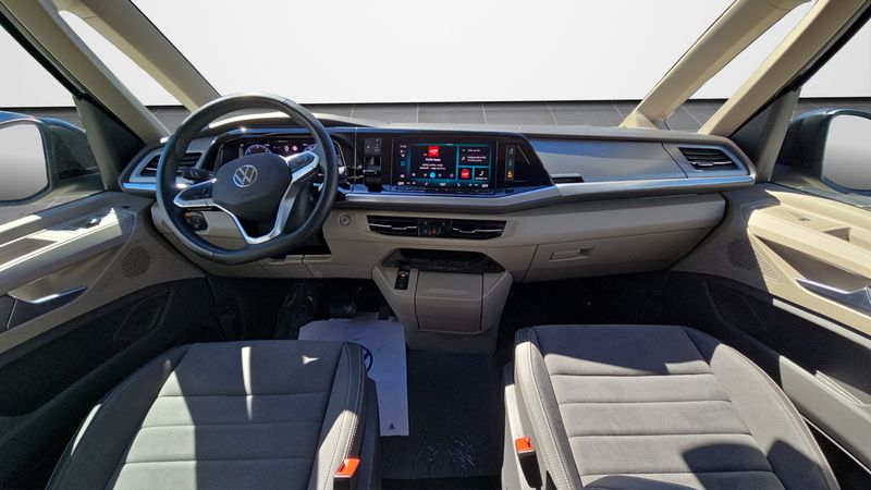 Volkswagen Multivan 2025, foto 14