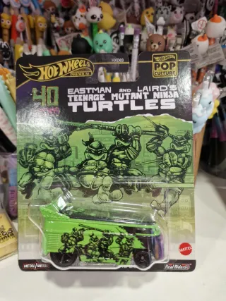 Hot Wheels Pop Culture TMNT Volkswagen Drag Bus