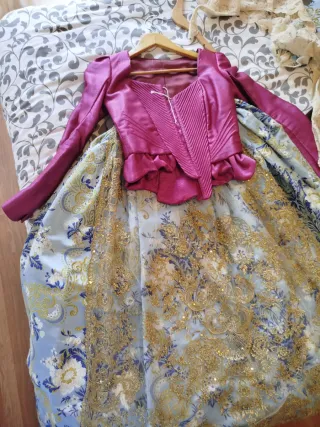 Vestido fallera blanco y azul , junto corpiño