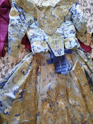 Vestido fallera blanco y azul , junto corpiño