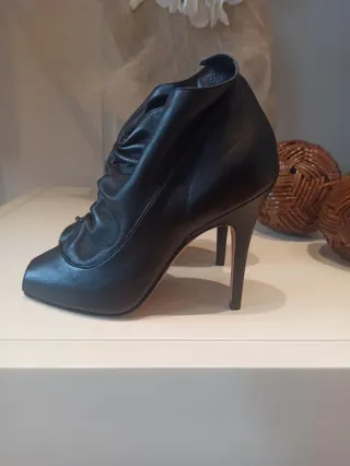 Stivaletti con tacco Manolo Blahnik