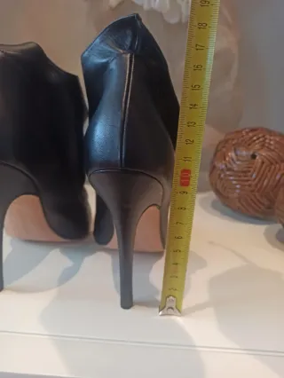 Stivaletti con tacco Manolo Blahnik