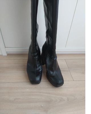 Botas altas Bershka negras