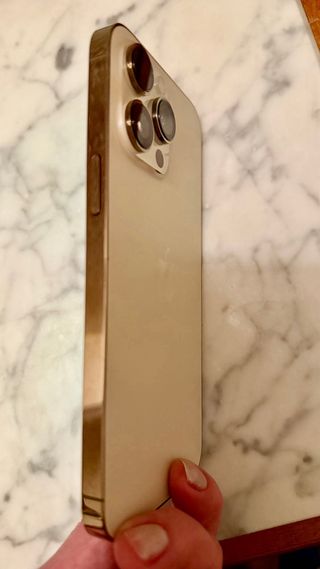 iPhone 14 Pro Max Oro