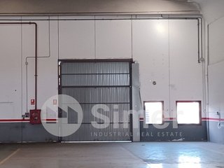 Nave industrial en alquiler en Palau-solità i Plegamans