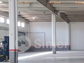Nave industrial en alquiler en Palau-solità i Plegamans