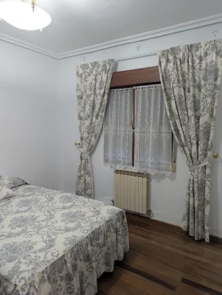Ocasión bonita Colcha 1,20 con cortinones y cojin