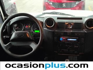 Land Rover Defender 90 SW S 90 kW (122 CV)