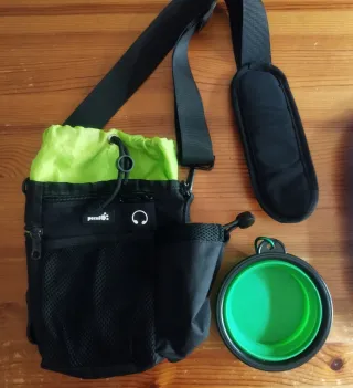 Bolso para perro Pecute, incluye vaso para el agua