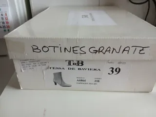 Botines piel Tessa de Baviera granate