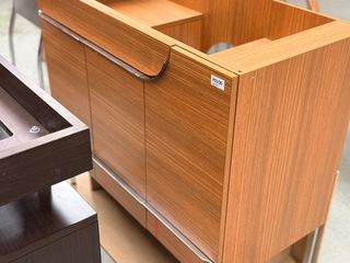 Mueble de lavabo nuevo