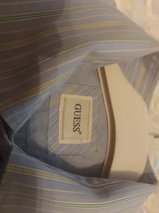 Camicia Guess a righe con ricami Indossato 1 volta
