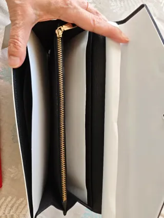 2 Carteras Gloria Ortiz Piel Negra y Roja