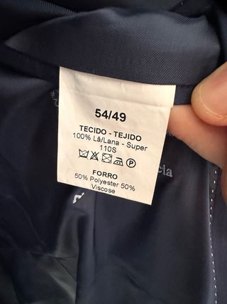 Chaqué novio azul, una sola puesta
