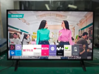 Televisor Samsung 40 Smart TV Negro