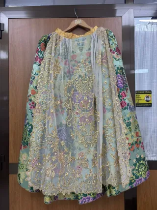 Traje de Fallera verde floral de adolescente