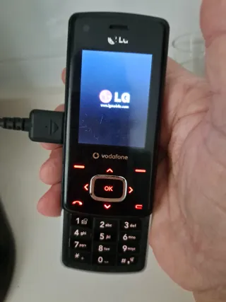 Teléfono Móvil LG KU800 Vodafone Vintage
