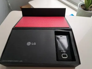 Teléfono Móvil LG KU800 Vodafone Vintage
